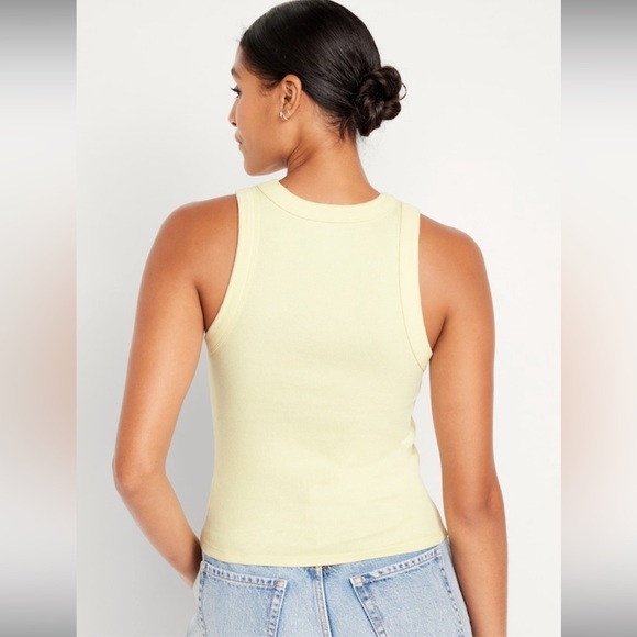 NWT! Fitted Rib-Knit Tank Top - Picture 2 of 2
